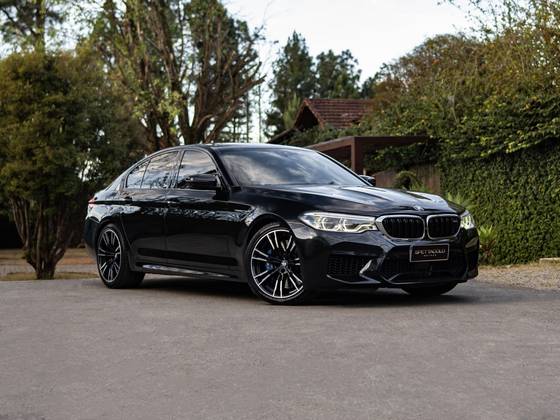 BMW M5 4.4 V8 TWIN POWER M XDRIVE STEPTRONIC BMW M5 4.4 V8 TWIN POWER M XDRIVE STEPTRONIC